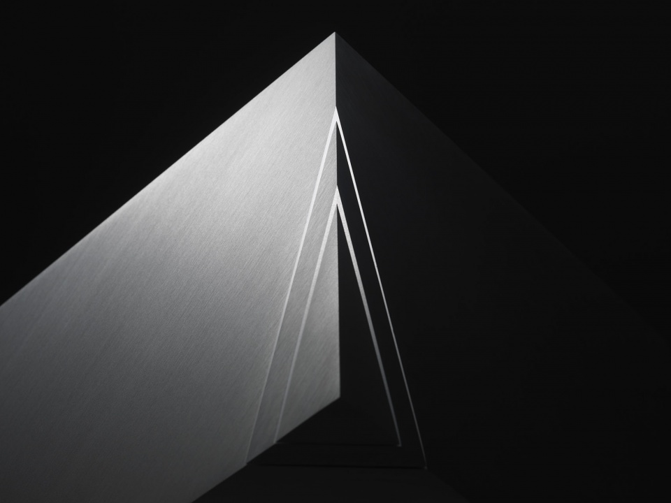 倾斜立方体时钟 | 简约别致，时间重置之美-16