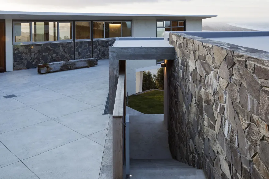 新西兰 Sumner 海边现代别墅,诠释经典与当代完美结合-12