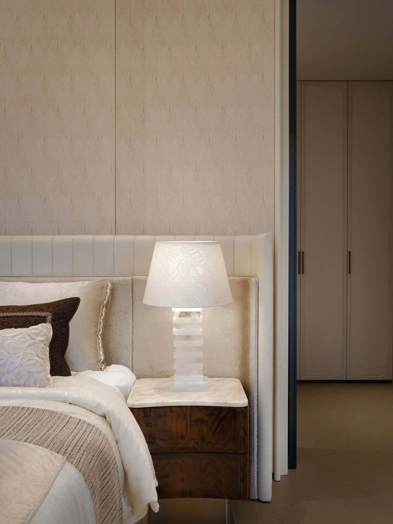 华润元起观潮丨中国杭州丨CCD郑中设计（室内）,羽果设计（软装）-37