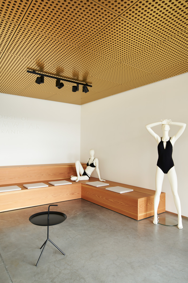 欧洲顶级泳装品牌 showroom，灵活多变的空间设计-13