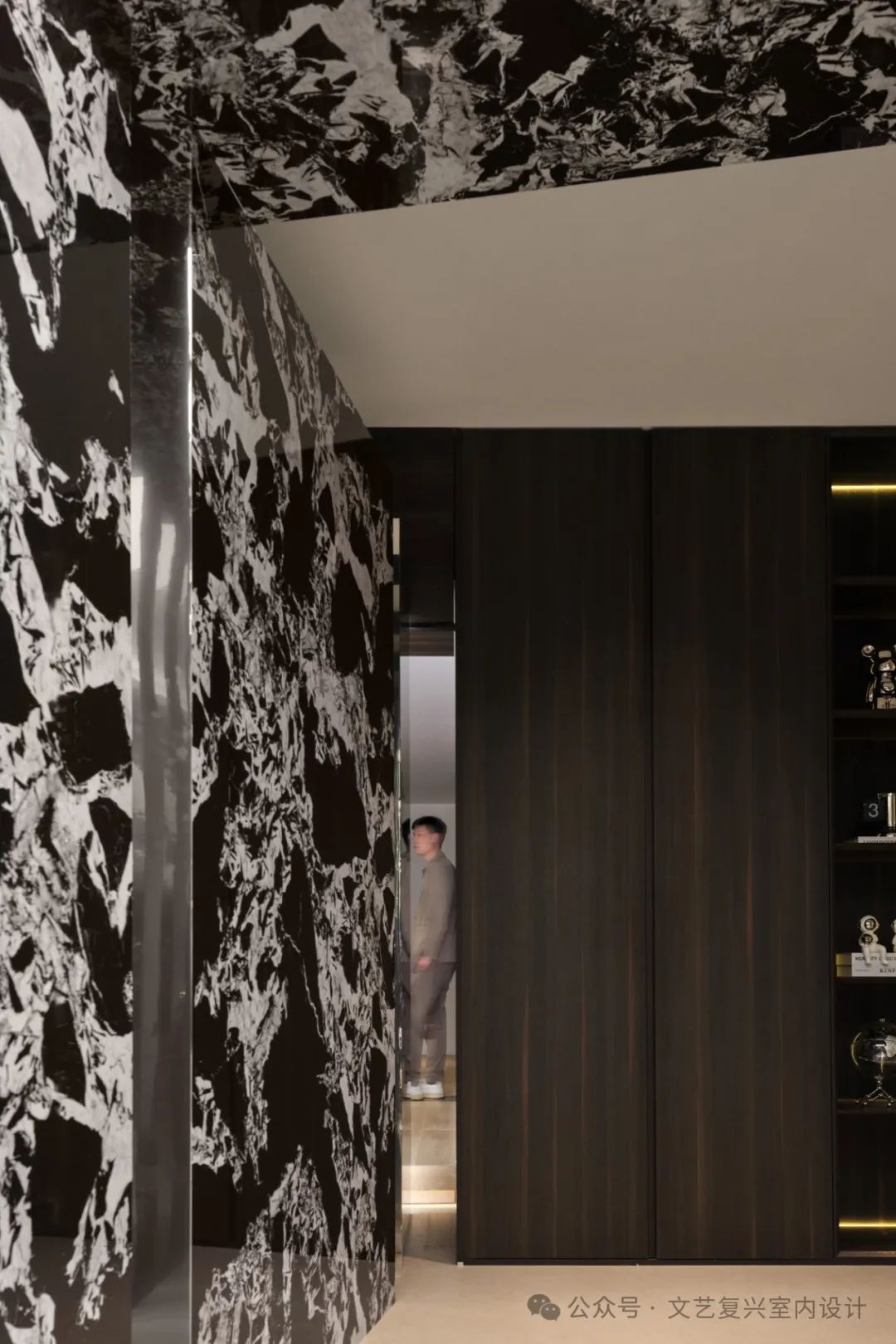 井齐整木展厅丨文艺复兴室内设计-6