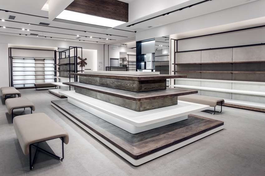 成都热风太古里形象店 | 突破传统,打造深色时尚空间-13