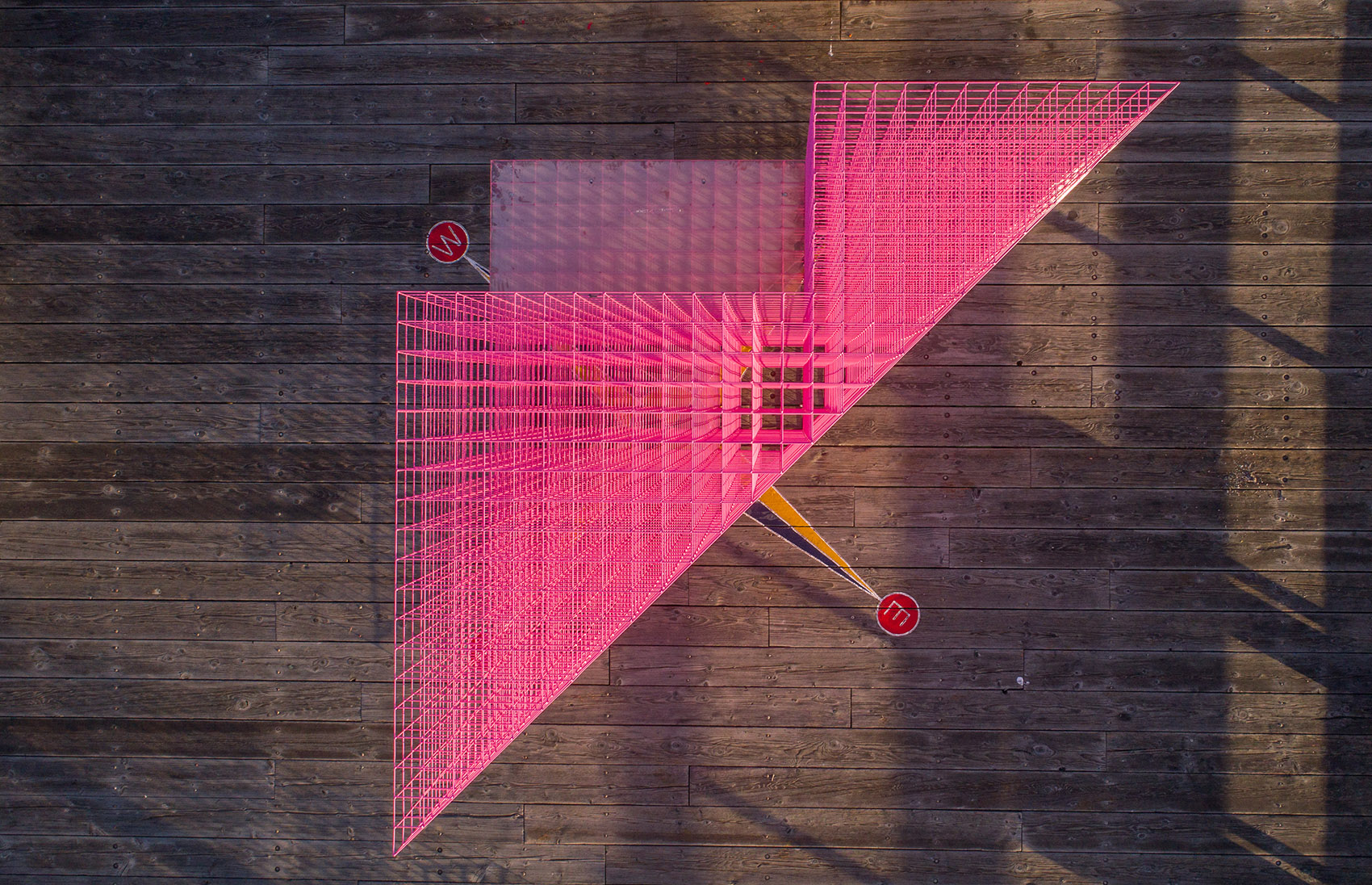 “逃离”，圣巴巴拉当代艺术博物馆的获奖艺术装置-25