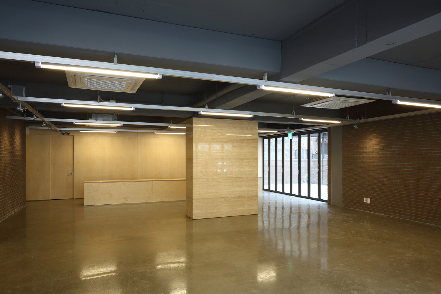 Raphael Center 现代艺术空间-6