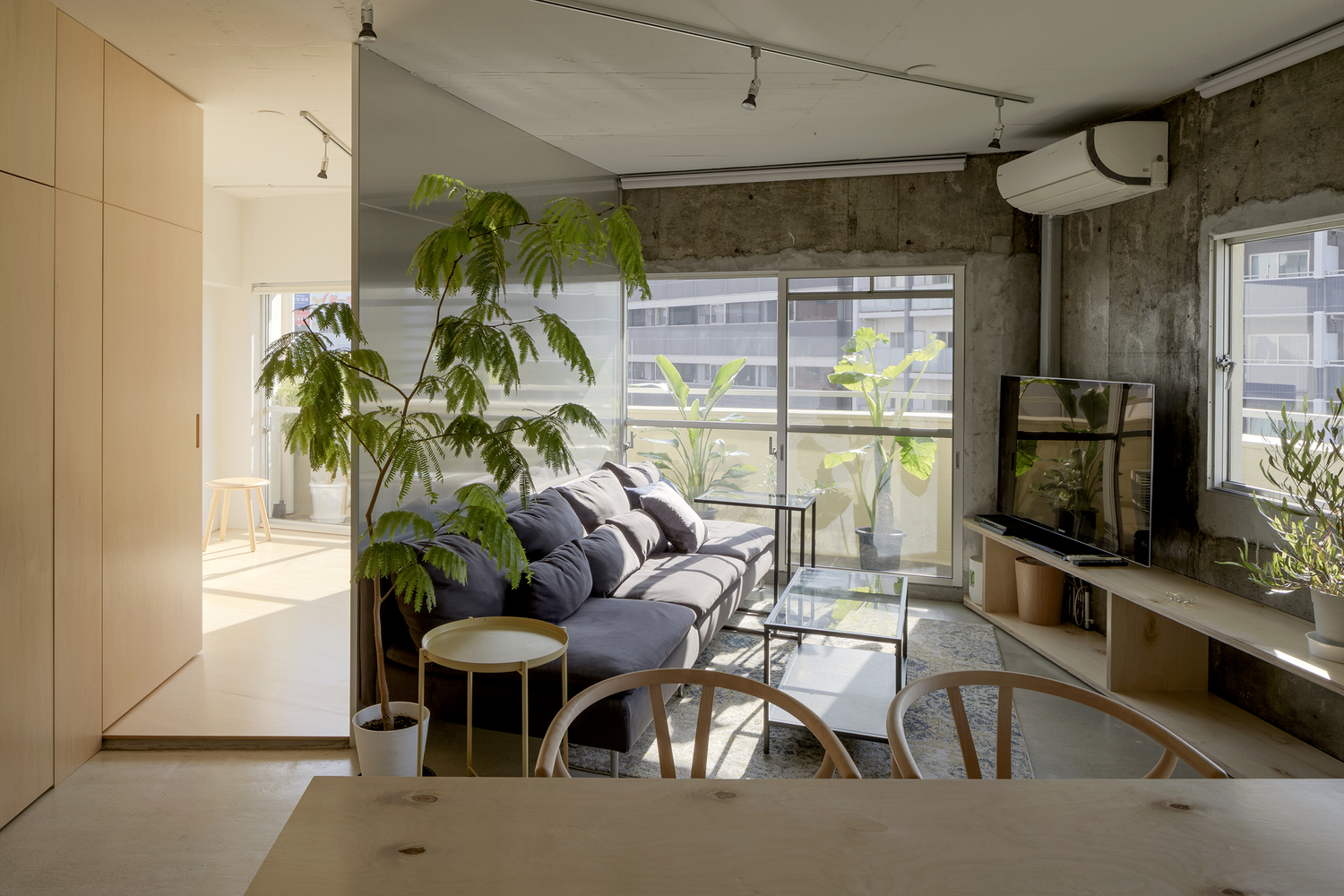 日本 Kawaguchi 城市 Aokibashi 老公寓改造丨Shinta Hamada Architects-7