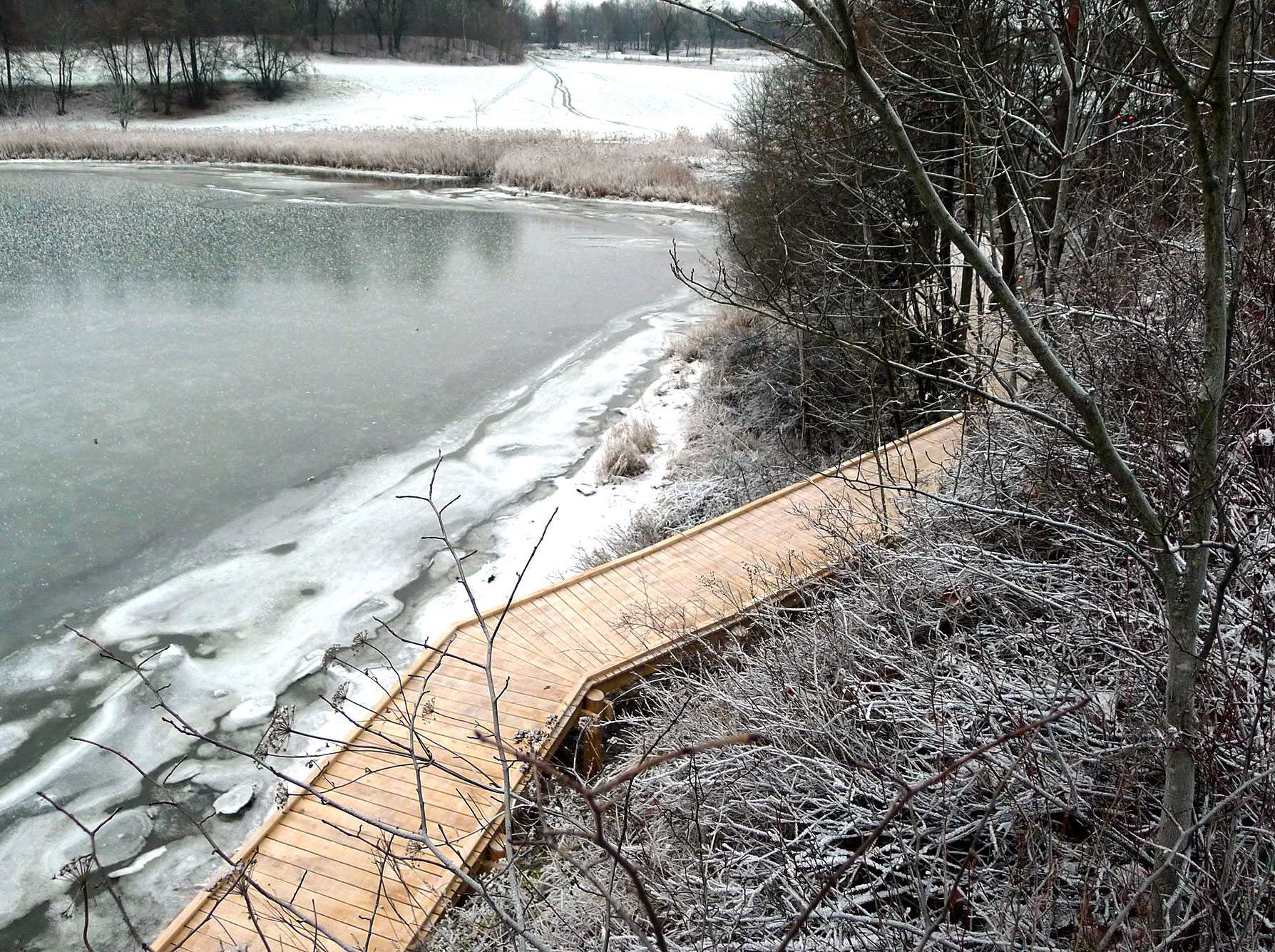 挪威比格迪半岛沿海栈道景观 by Østengen & Bergo AS-1