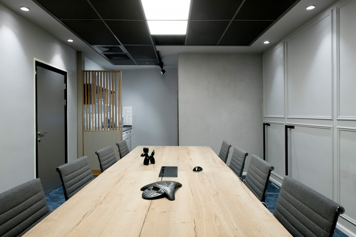 以色列 KESH 保险公司 Azur 总部，现代简约与空间利用的完美结合-28