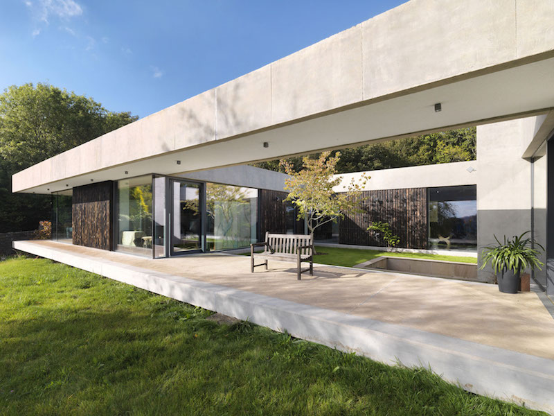 Sunken House With A Courtyard Built Into The Hillside-3