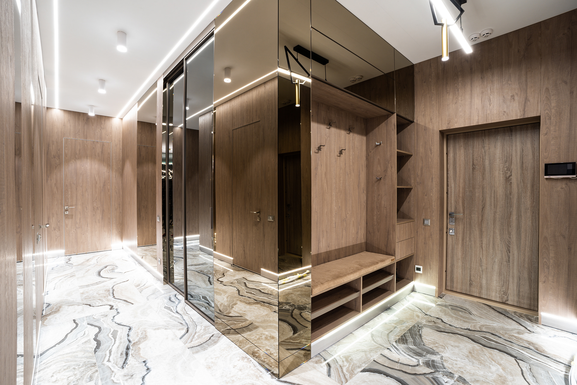 Club House, Kyiv, 2020-5