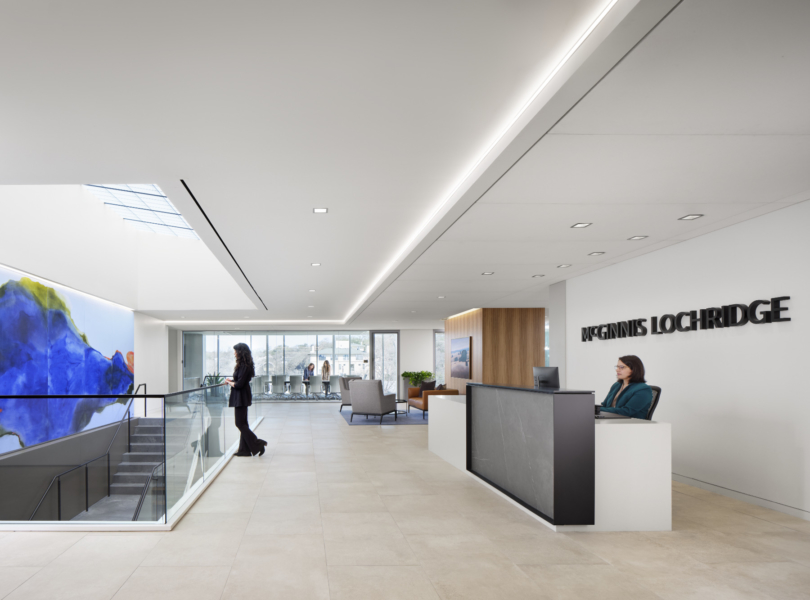 A LOOK INSIDE CHECKOUT’S NEW PORTO OFFICE - OFFICELOVIN'-9