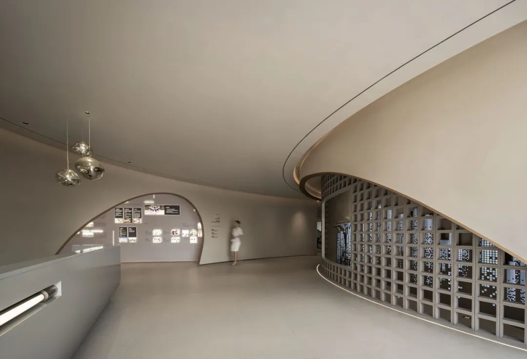 武汉联投花山河售楼处丨中国武汉丨曼图设计-8