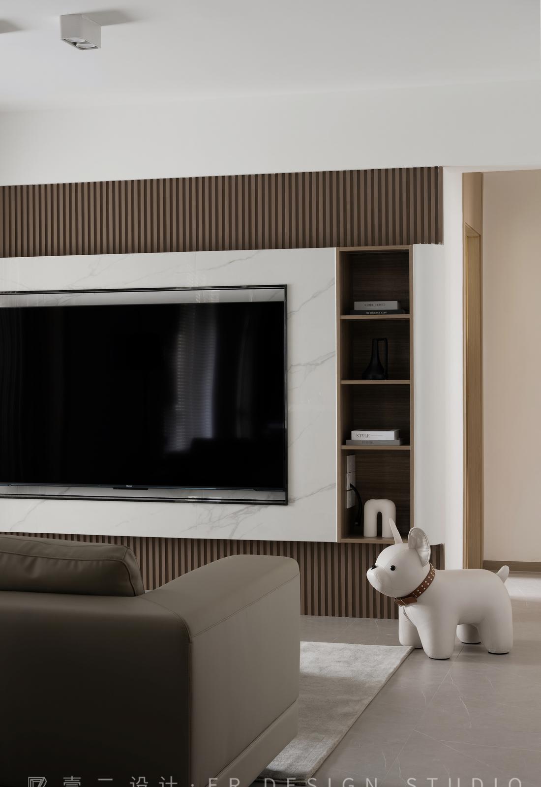 新婚夫妻的温馨之家-15