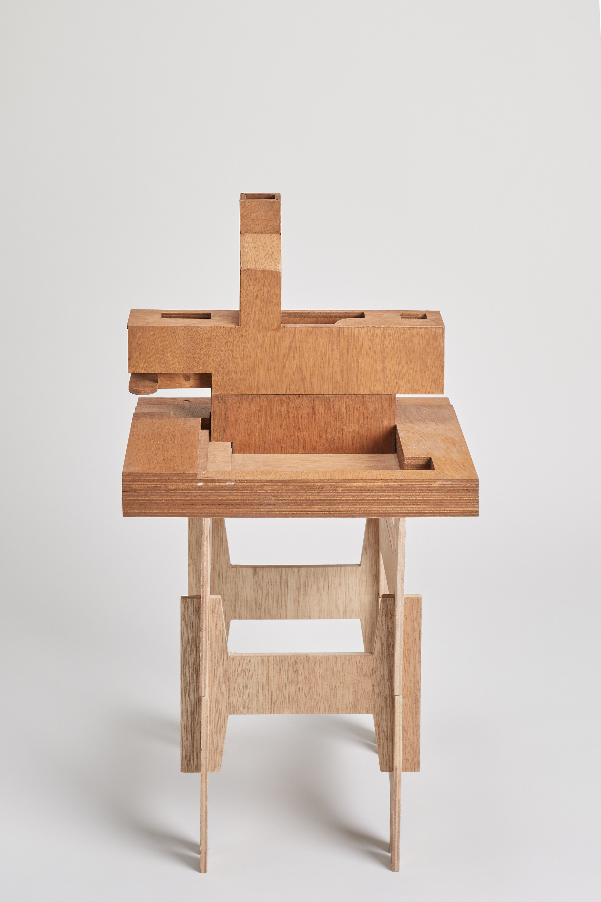 A Model of Sporadic Thoughts / FHHH friends-34