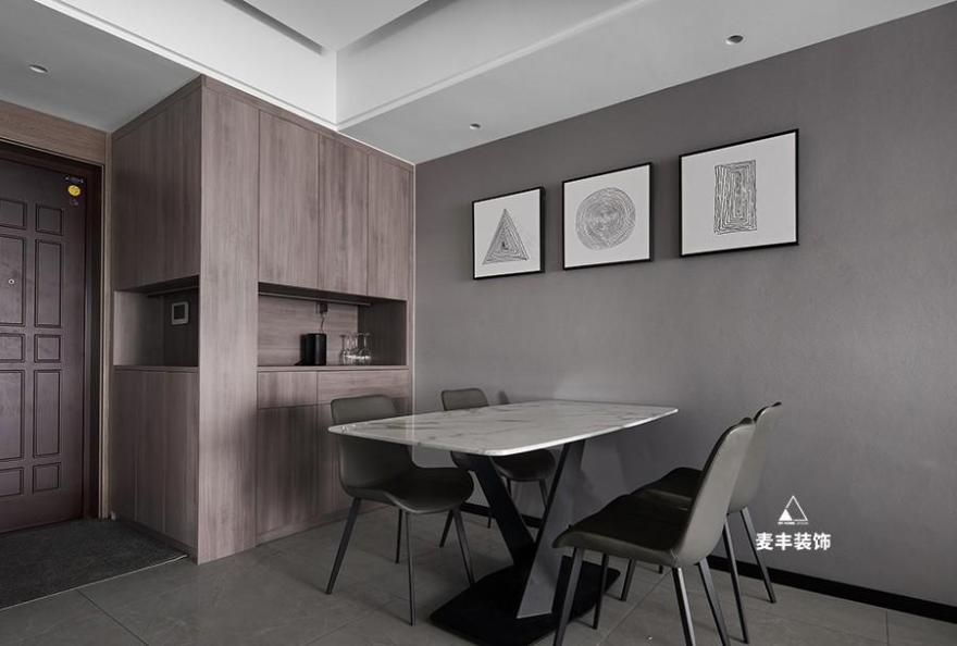简约风格融入艺术元素,打造舒适宜居空间-8