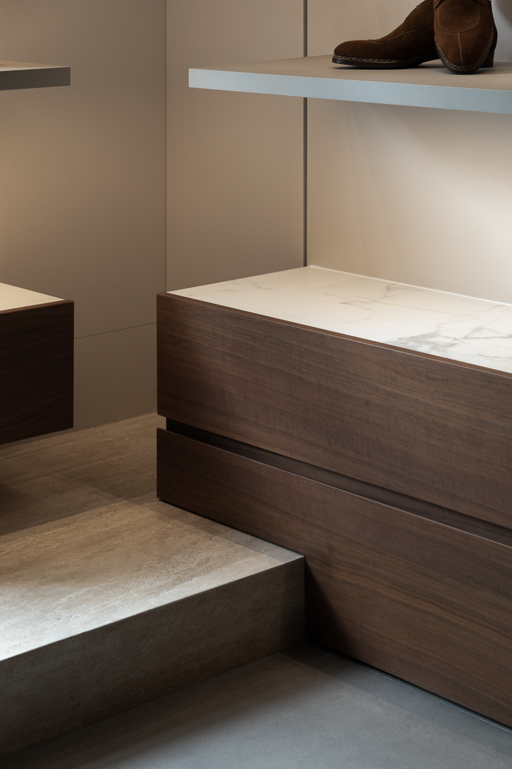 回归气质 · 上海 WM Studio 现代男装店设计丨中国上海丨shankou architecture-18