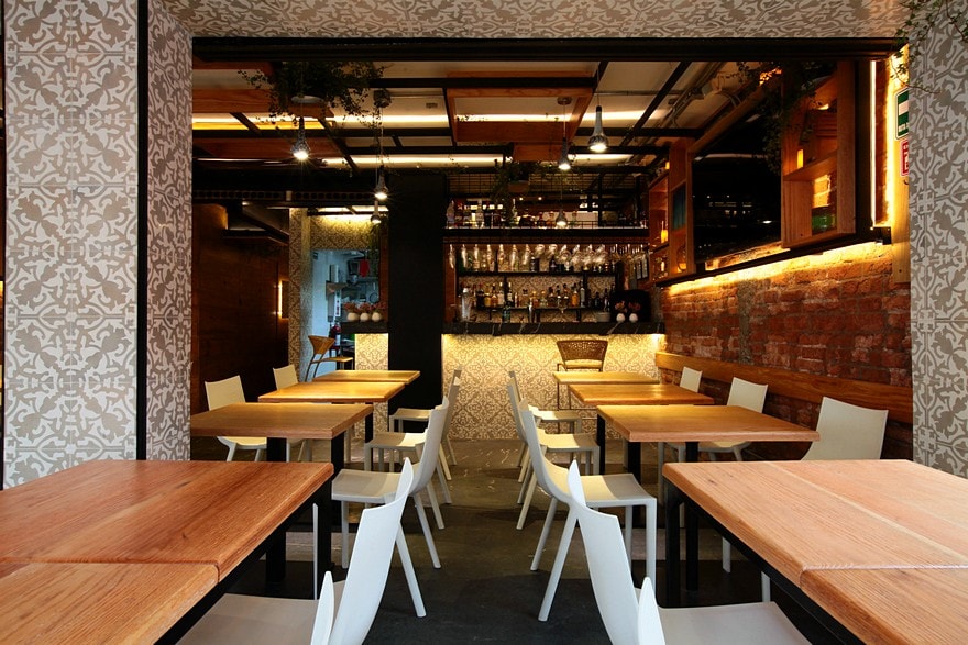 墨西哥城牛顿 105 餐厅——简约空间中的精致餐饮体验-16