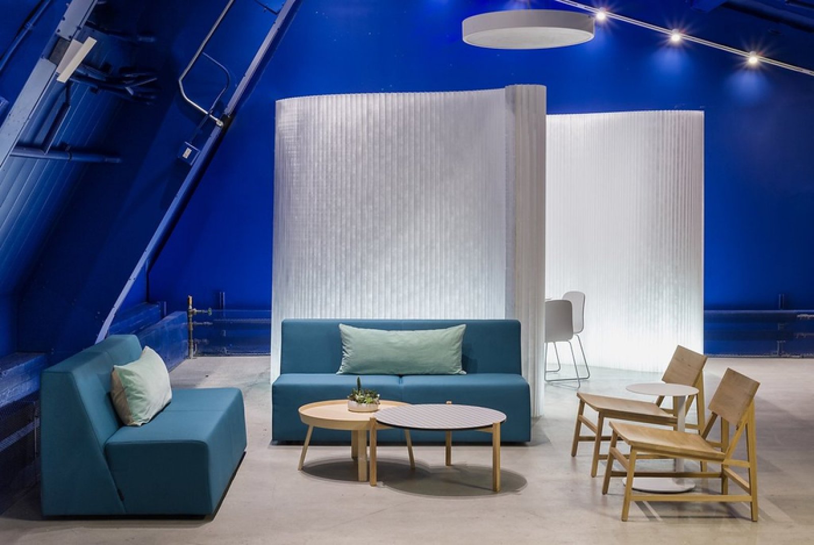 纽约 Casper 办公室设计 | FLOAT 工作室打造梦幻蓝调空间-24