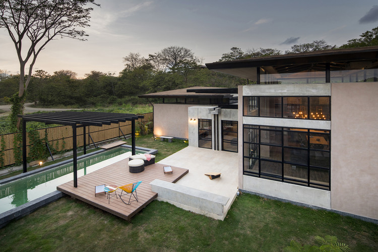 Yellow Door House  NiHu Arquitectos-32