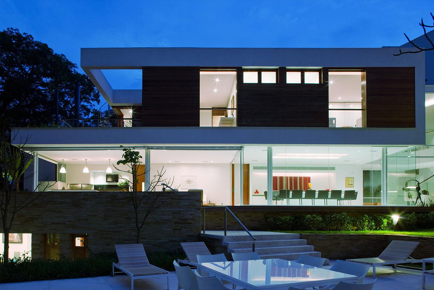 巴西 Residência RF · 现代钢材与玻璃的完美结合-2