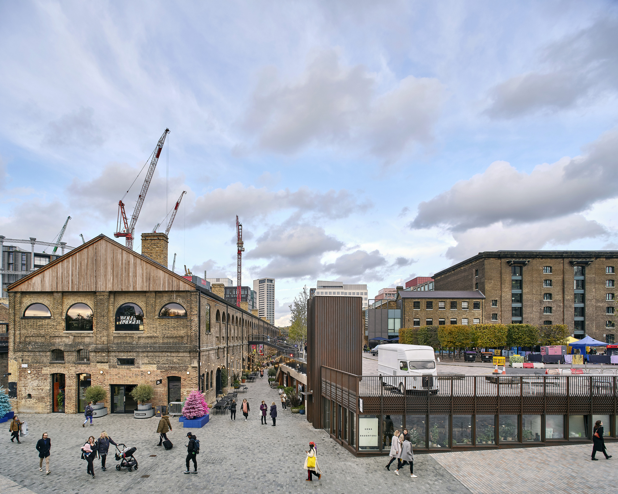 Granary Square Pavilion / Bell Phillips Architects-31