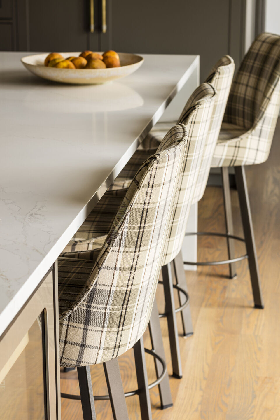 Seattle 水岸山景私人住宅,打造酒店式烹饪娱乐空间-25