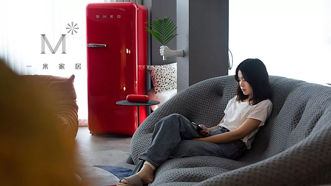 90 后小夫妻的现代理想家-0