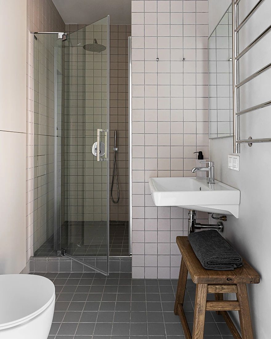 四口之家清新淡雅风室内设计丨Elena Sorensen-23