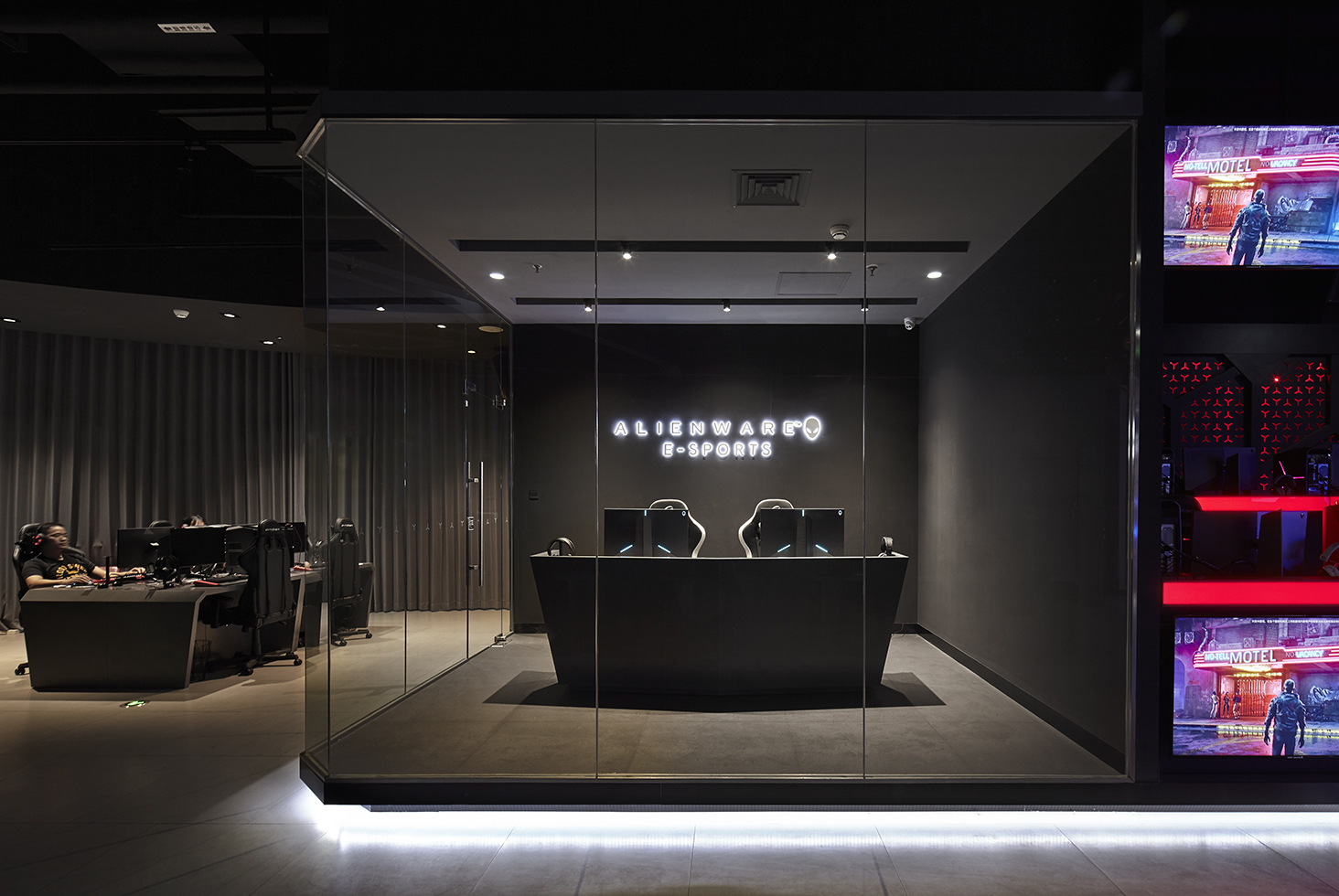 Alienware 电竞咖啡馆-8