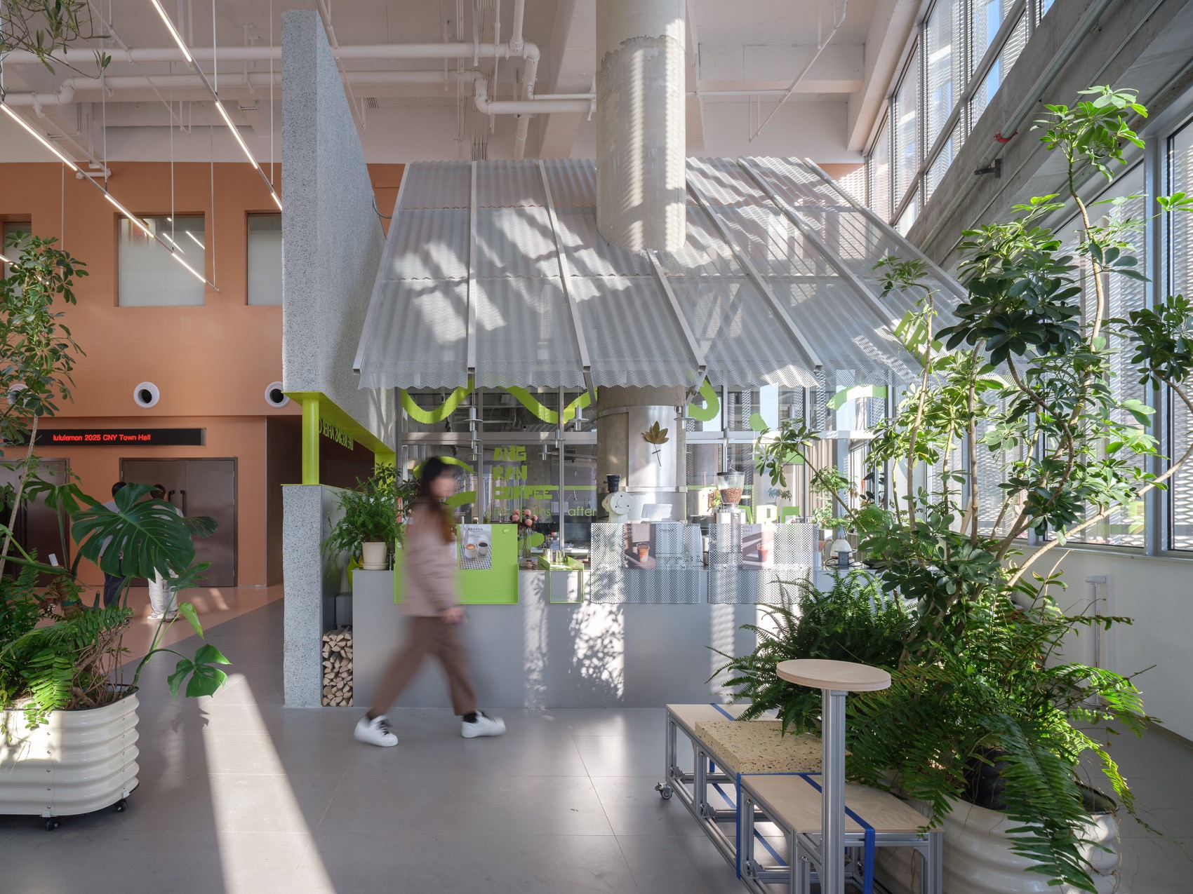 拾集建筑办公室及盎然咖啡丨中国上海丨上海拾集建筑设计有限公司-12