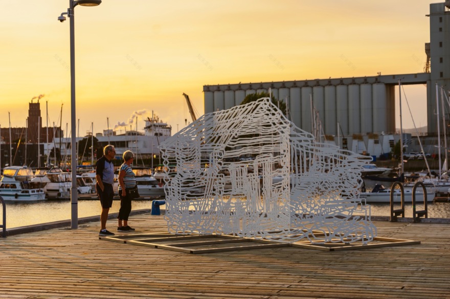 “不寻常的走廊”公共艺术项目(第10届周年纪念)丨加拿大魁北克丨EXMURO公共艺术机构-17