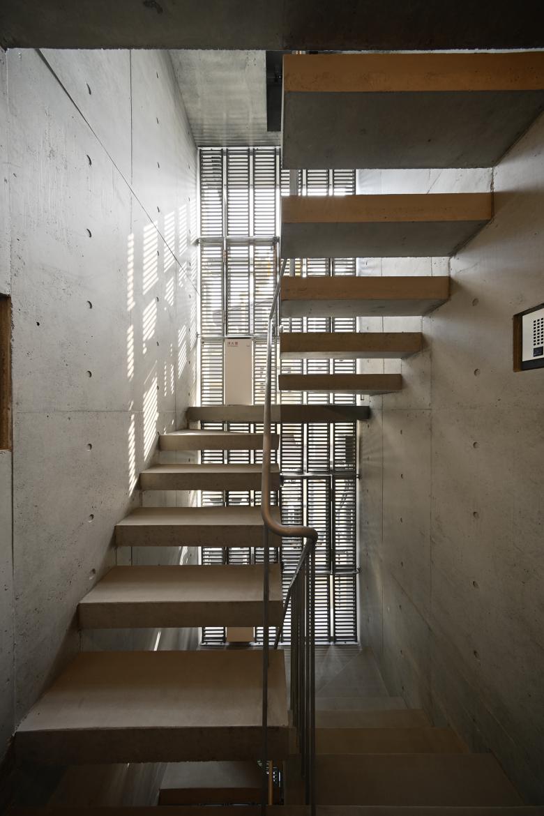 黒川智之建築設計事務所丨下馬の集合住宅丨日本-10