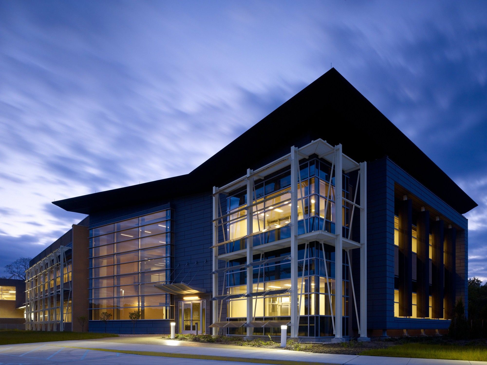 绿意盎然的高科技研究基地——Stony Brook University Advanced Energy Center-11