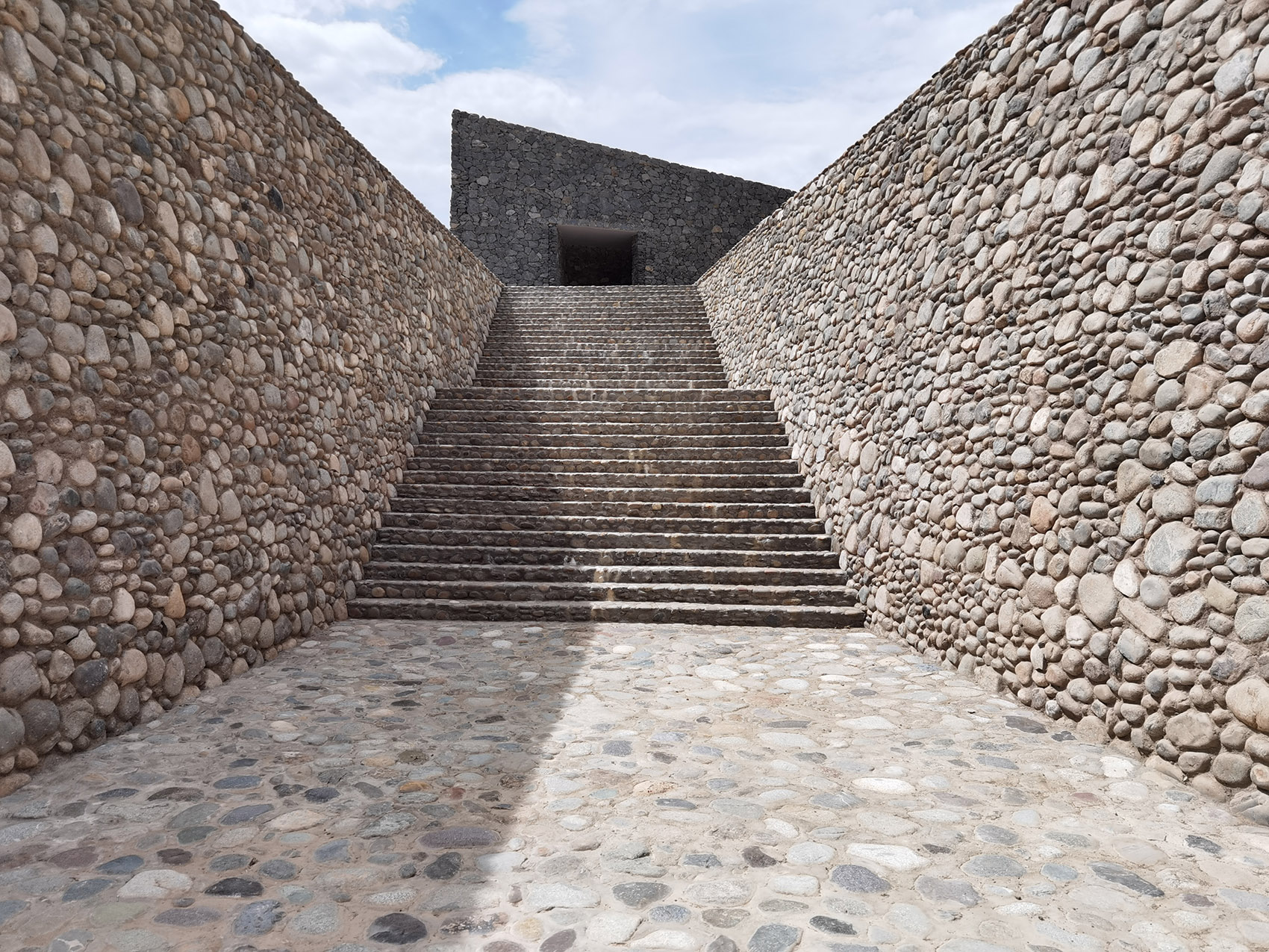 西藏曲孜卡壹捌陆伍酒庄 | 隐匿于雪山脚下的诗意酒香-36