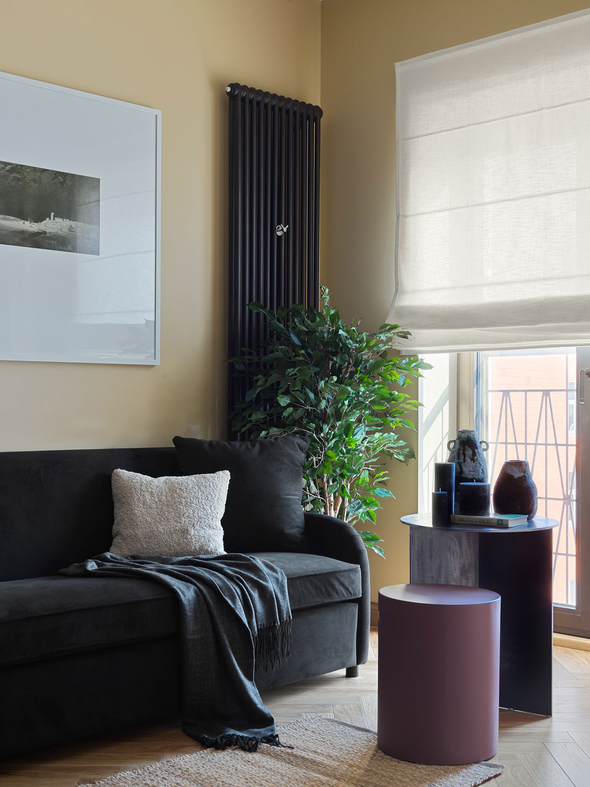 莫斯科 40㎡小户型公寓 | 开放空间与温馨黄色调的完美结合-2