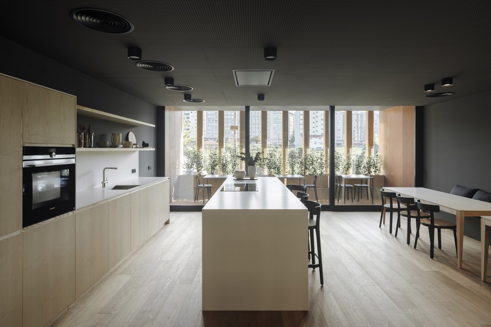 西班牙 Cornes Espacio 住宅楼 | 工业风绿色住宅的典范-54