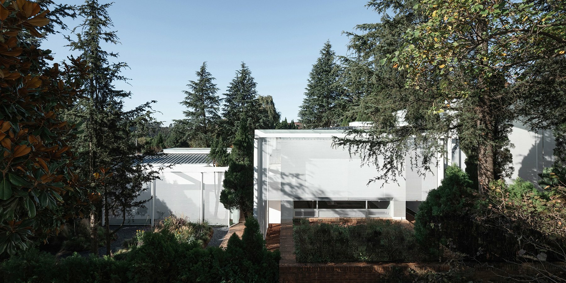 昆明郑晓莲美术馆 | 新旧交融的钢铁艺术花园-22