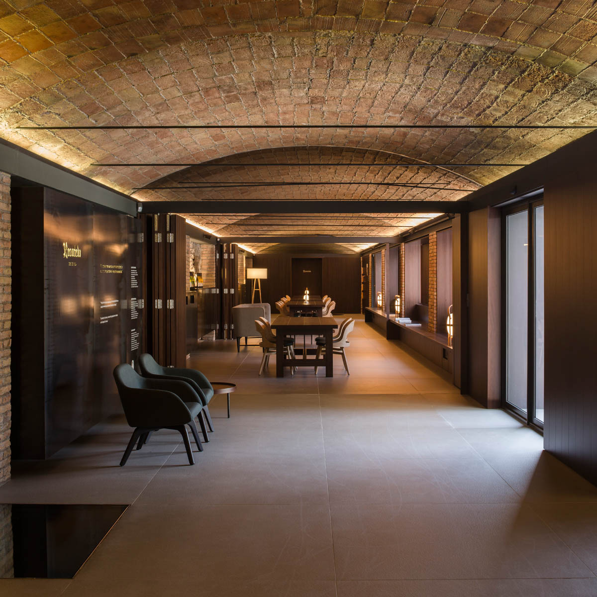 06 10 RECAREDO TASTING AREA-15