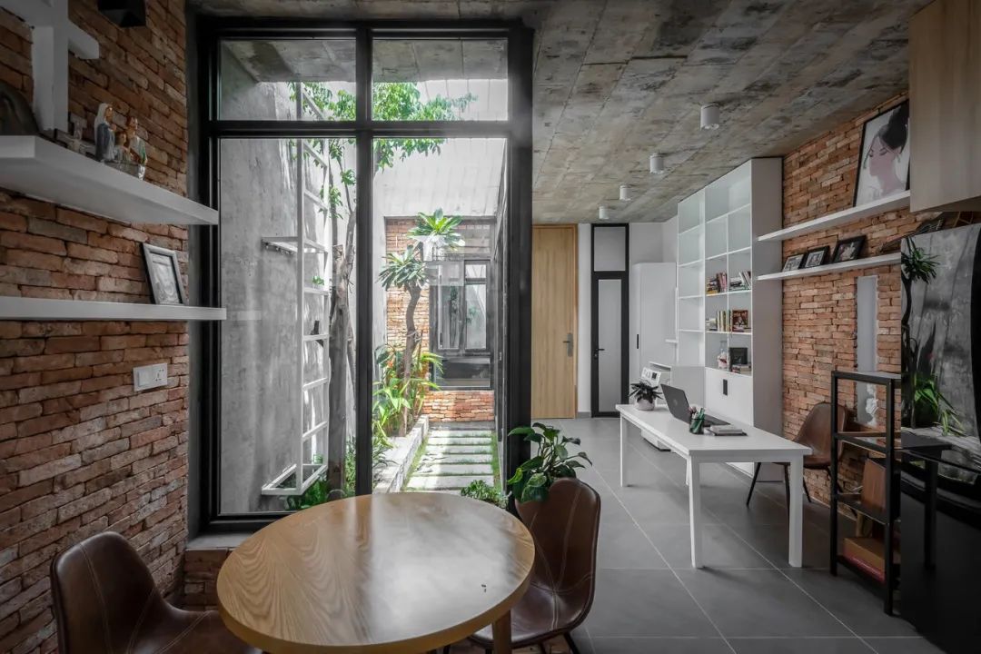 绿色环绕的越南西贡 94 平米住宅设计-38