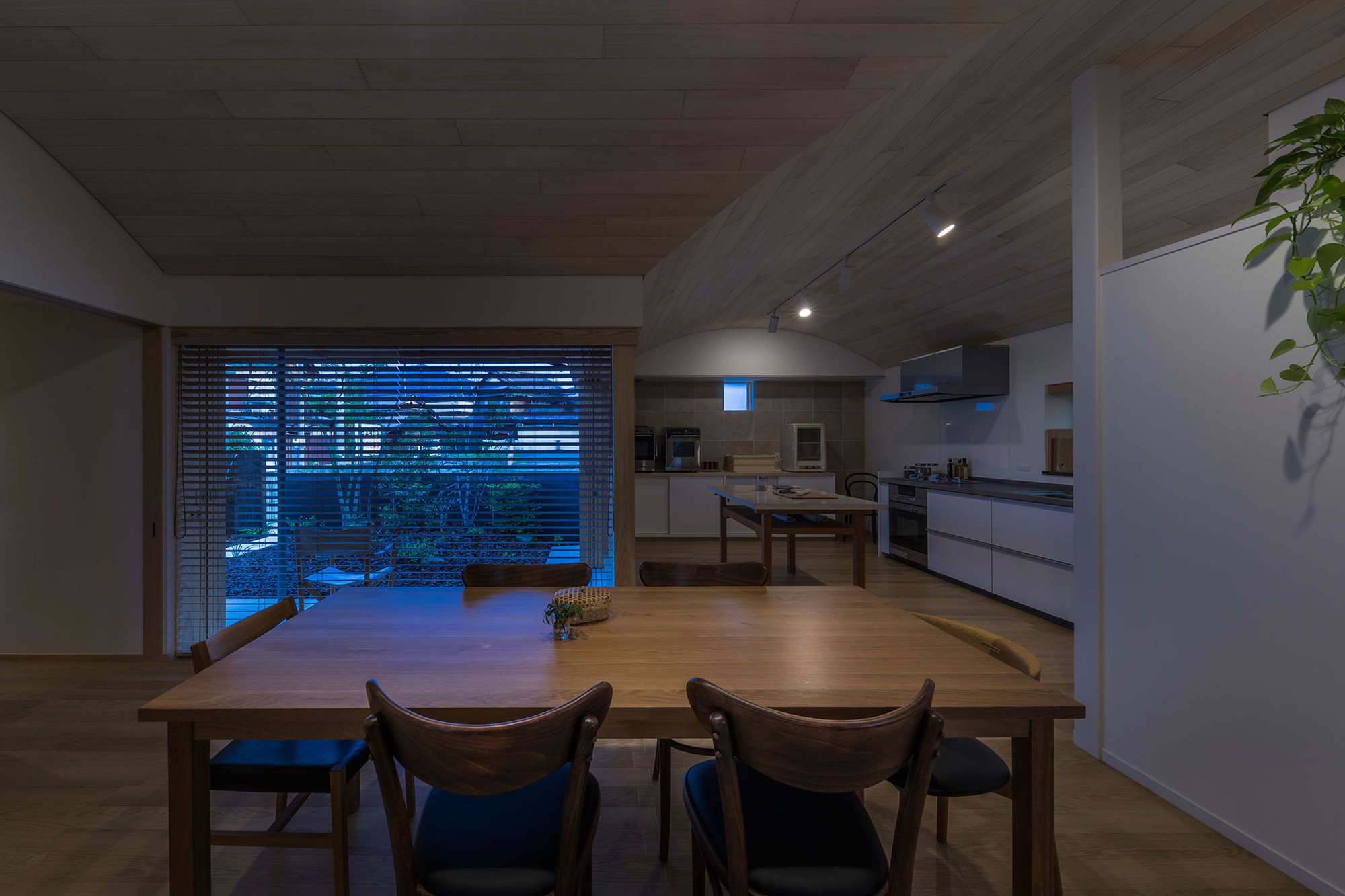 Bakery workshop space in Himi  / Takashi Okuno & Associates-23