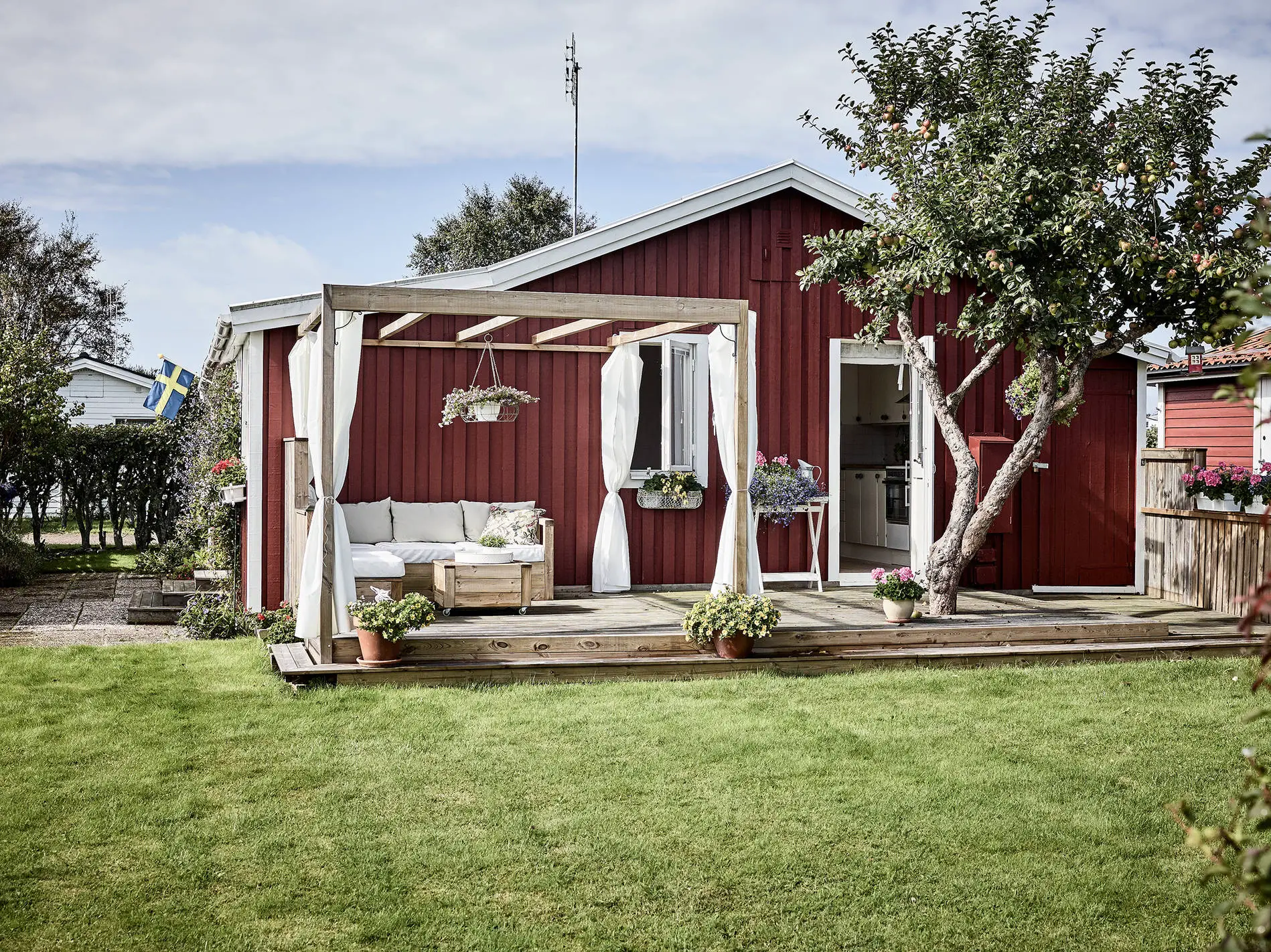 户外空间改造 | 让阳台和花园成为家的延伸-7