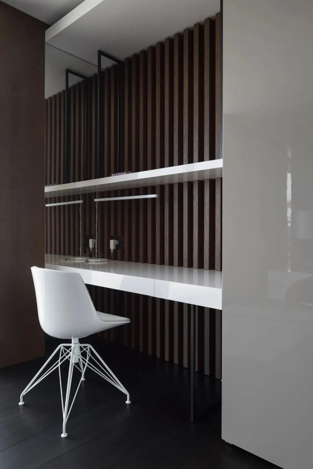 莫斯科郊区别墅，极简美学与自然融合的典范-93