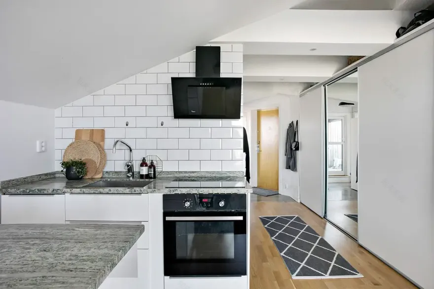 瑞典风情顶楼公寓,舒适温馨的都市栖息地-9