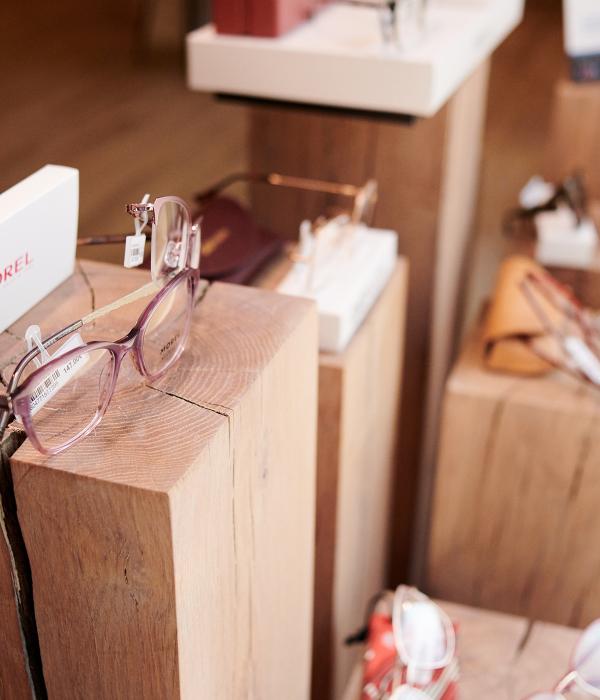 D&A Varoqui眼镜店工业风格布局项目丨法国丨JBCC-40