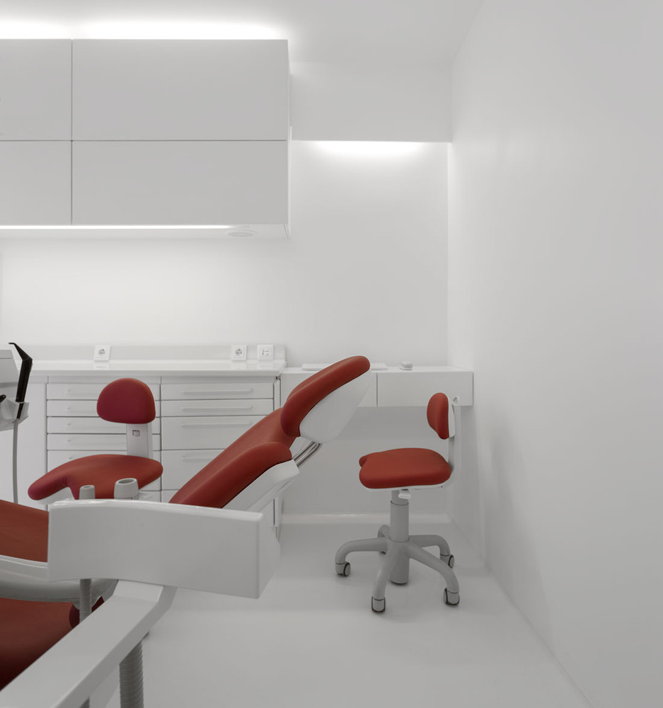 葡萄牙牙科诊所的宁静空间-48