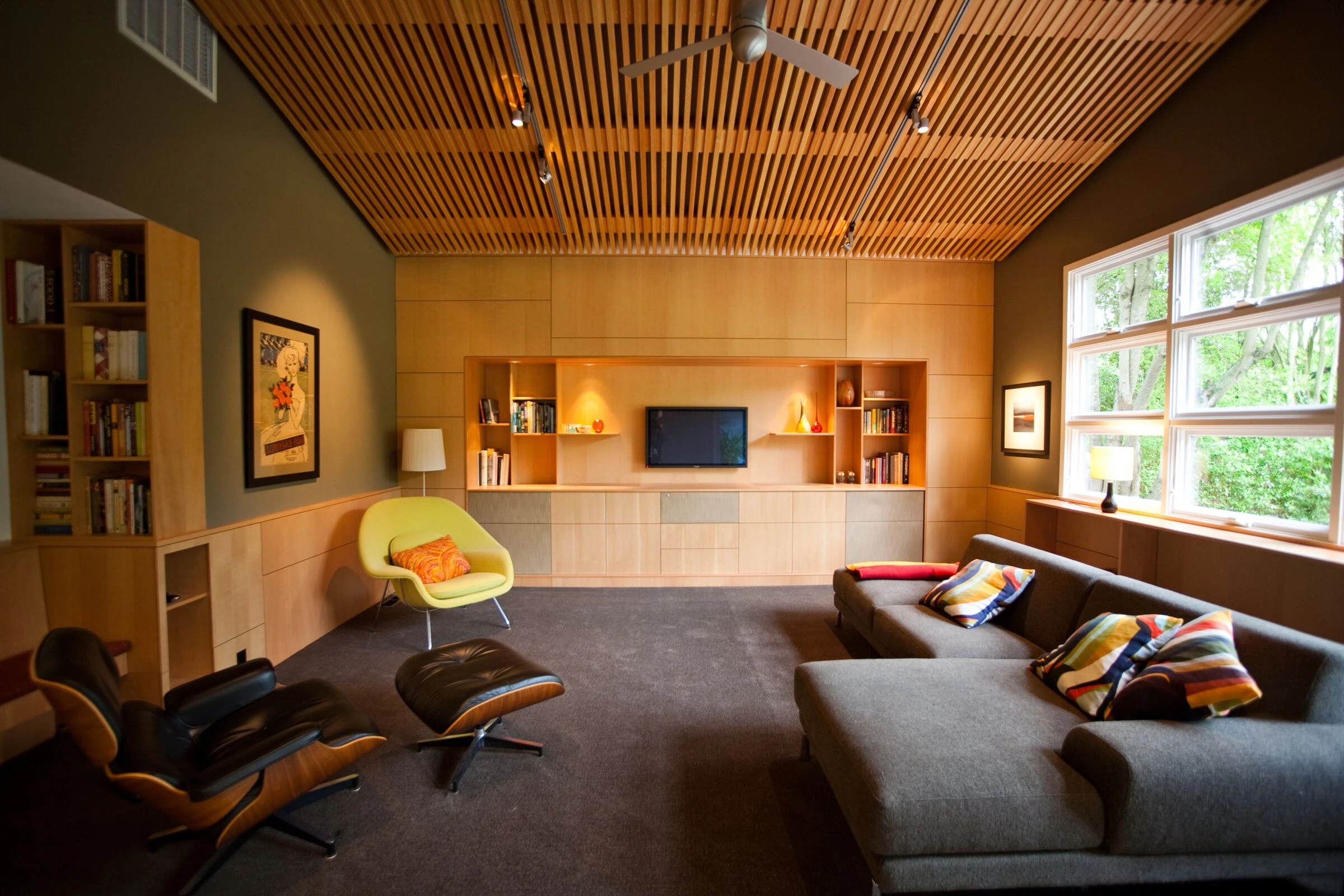 加州 Alamo 家庭影院室的设计翻新-6