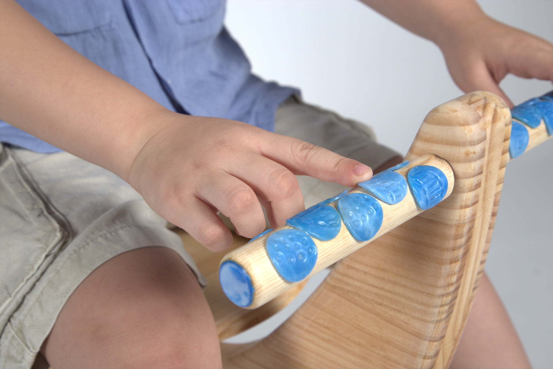 Velluna儿童感官摇椅设计-9