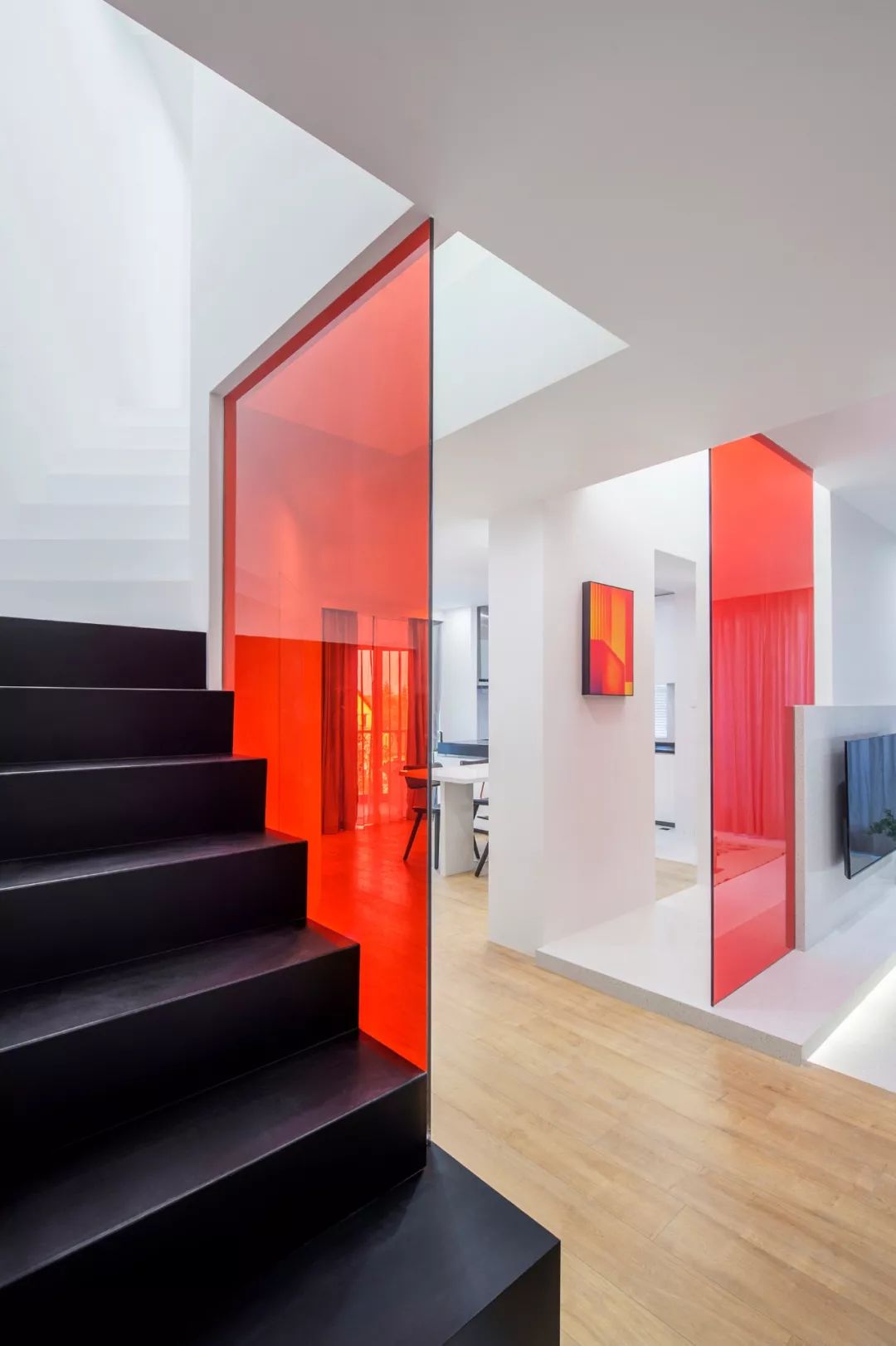 135m²怪异阁楼,创意爆改为艺术画廊式舒适三层!-30