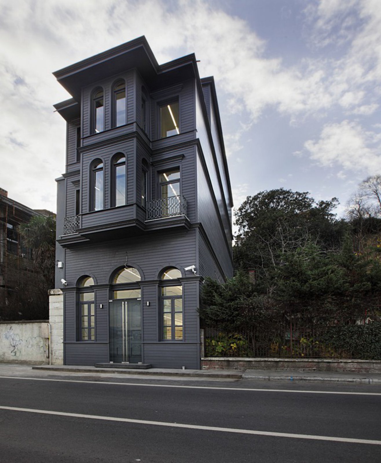 伊斯坦布尔老房子的现代变身-1