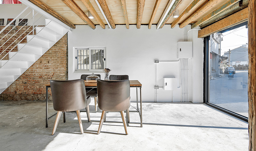 老屋重生！工业风的红砖办公室-5