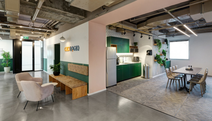 Click Logiq 以色列特拉维夫办公室-11